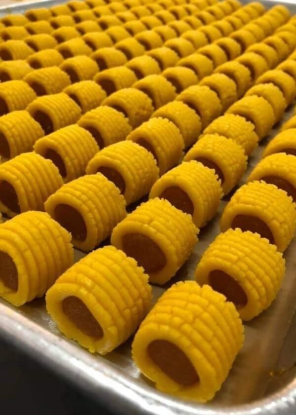 Rolled Pineapple Tart